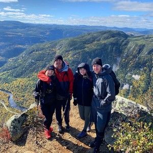 Meet your Posher, Emilie